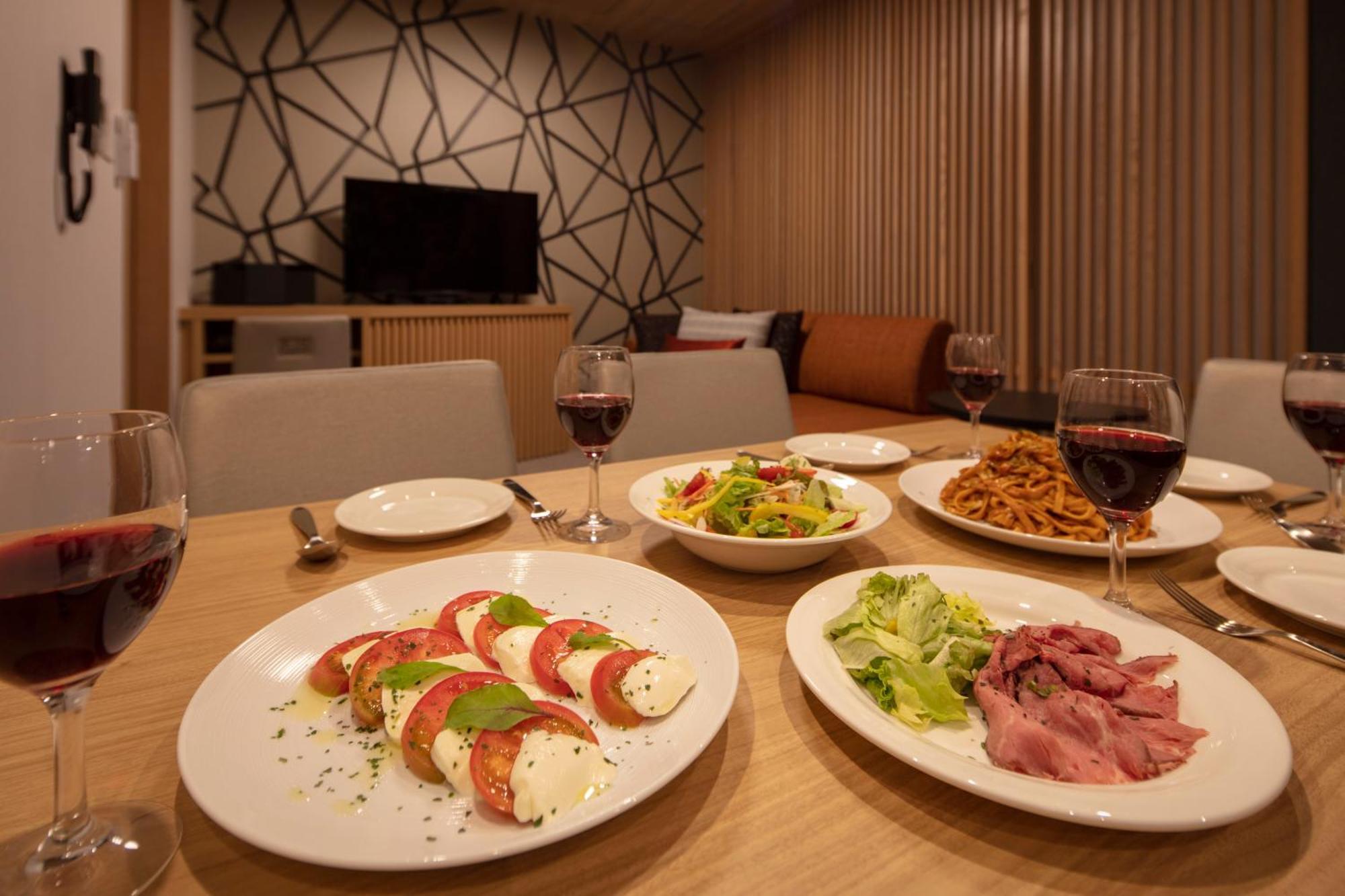 Tokyu Vacations Osaka Midosuji Hotel Exterior photo
